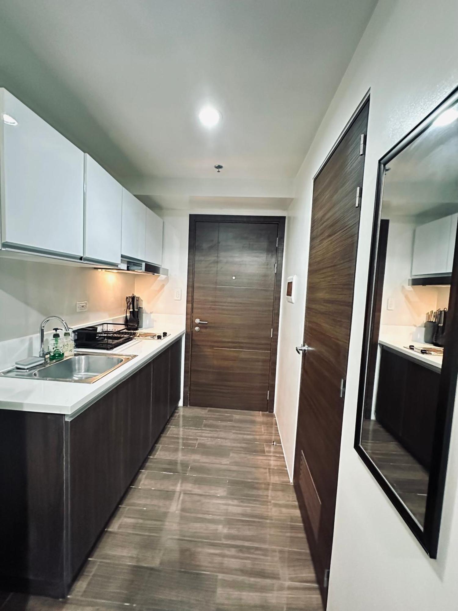 Heart Of Makati, Fully Furnished Condo, Cbd Central Location Makati City Exterior foto